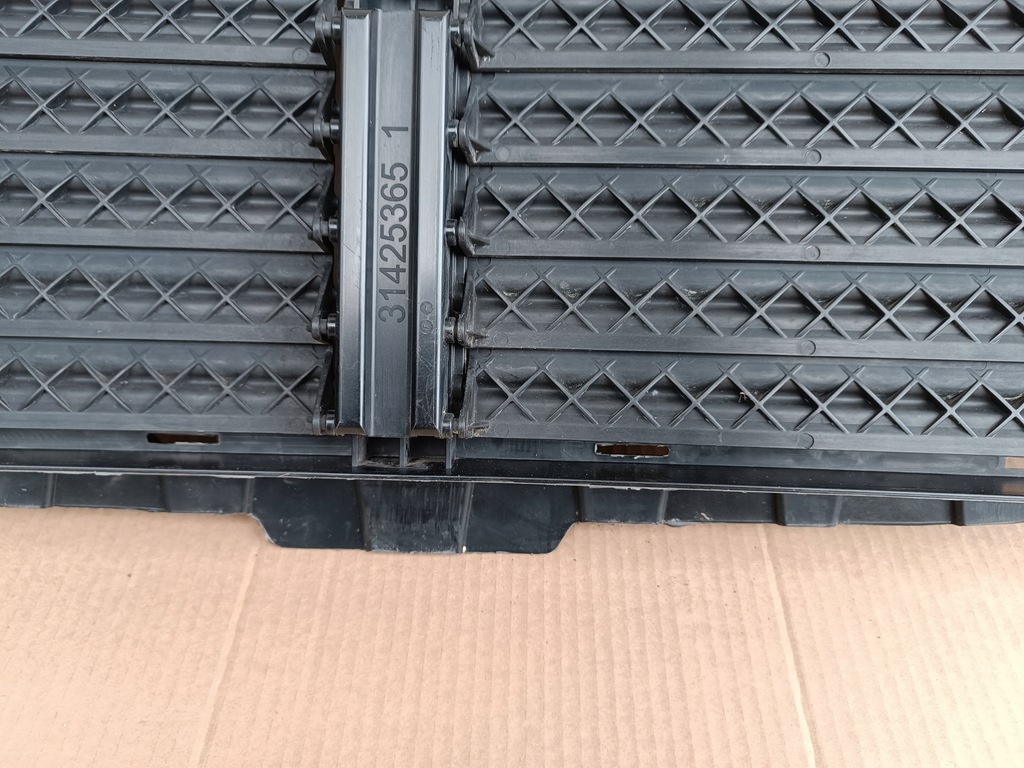 фото №11, Volvo xc60 ii 2018+ впуск жалюзи воздуховод воздуха 31425365