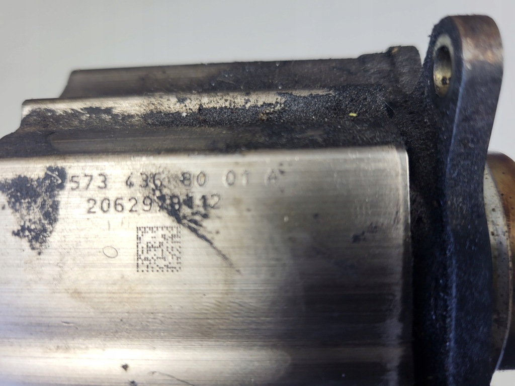 Насос топлива впрыскная peugeot 3008 i 1.6thp v757343680 01 с Разборки