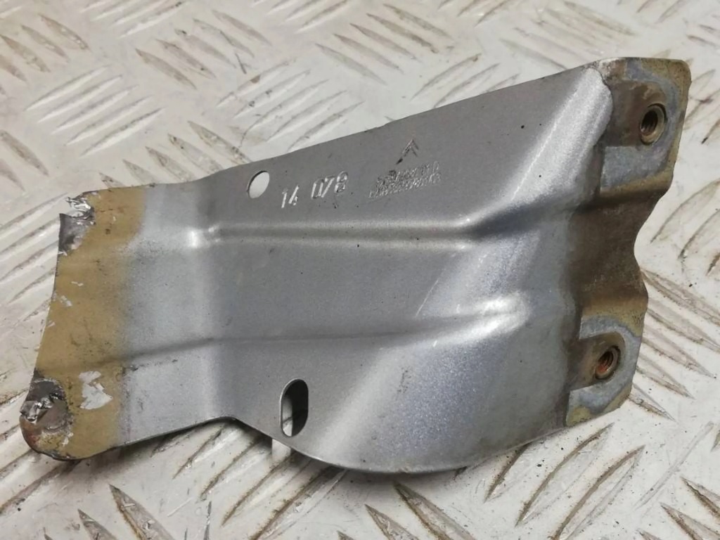 фото №1, Citroen c4 ii кронштейн крыла правый