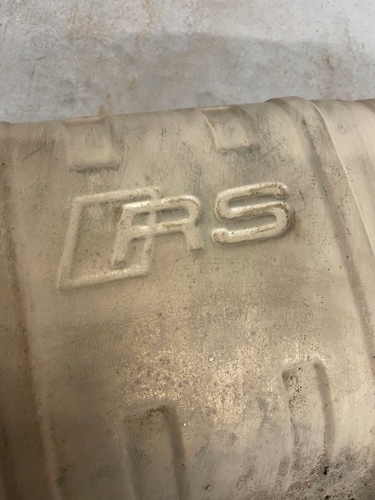 фото №10, Гасник вихлоп kompletny rsq3 83a rs3 8y rs3 8v оригінал 21r