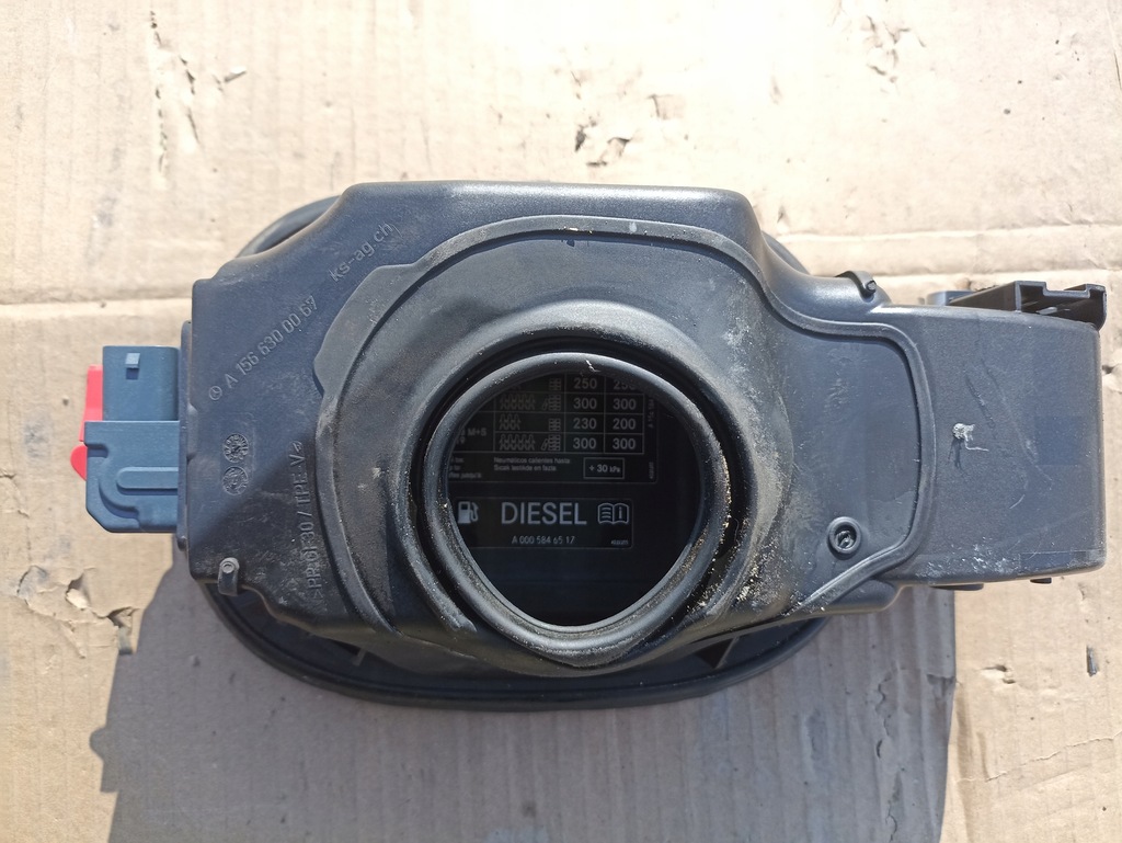 фото №7, Кришка заливної пального комплектна 191 mercedes w156 x156 gla