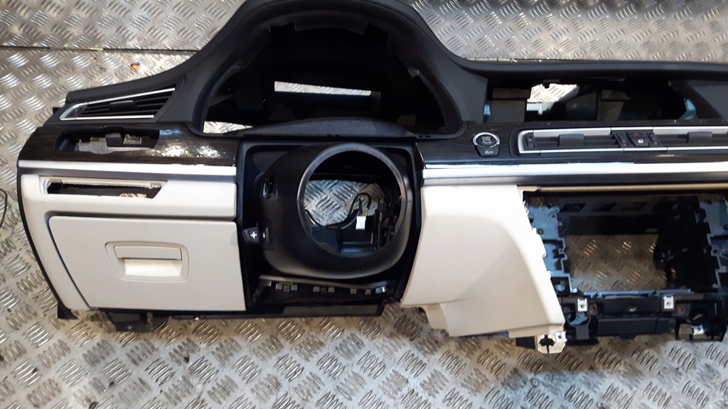 фото №10, Bmw 7 f01 f02 приборная панель приборная консоль кожа hud