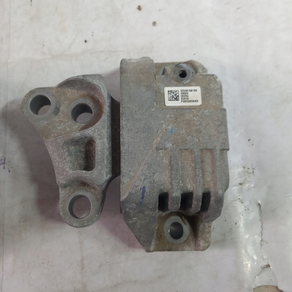 фото №1, Jeep compass 17- кронштейн подушка двигуна usa