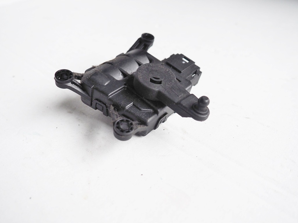 фото №6, New beetle cabrio моторчик крыша левый задний задний 1800035b