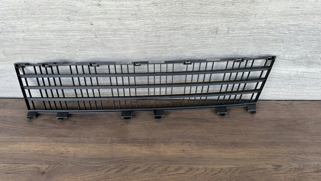 фото №1, Renault clio iii gt решётка w бампер заглушка