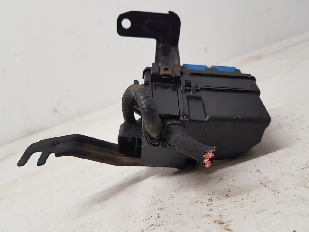 фото №5, Renault megane iii коробка запобіжників 1.5 dci