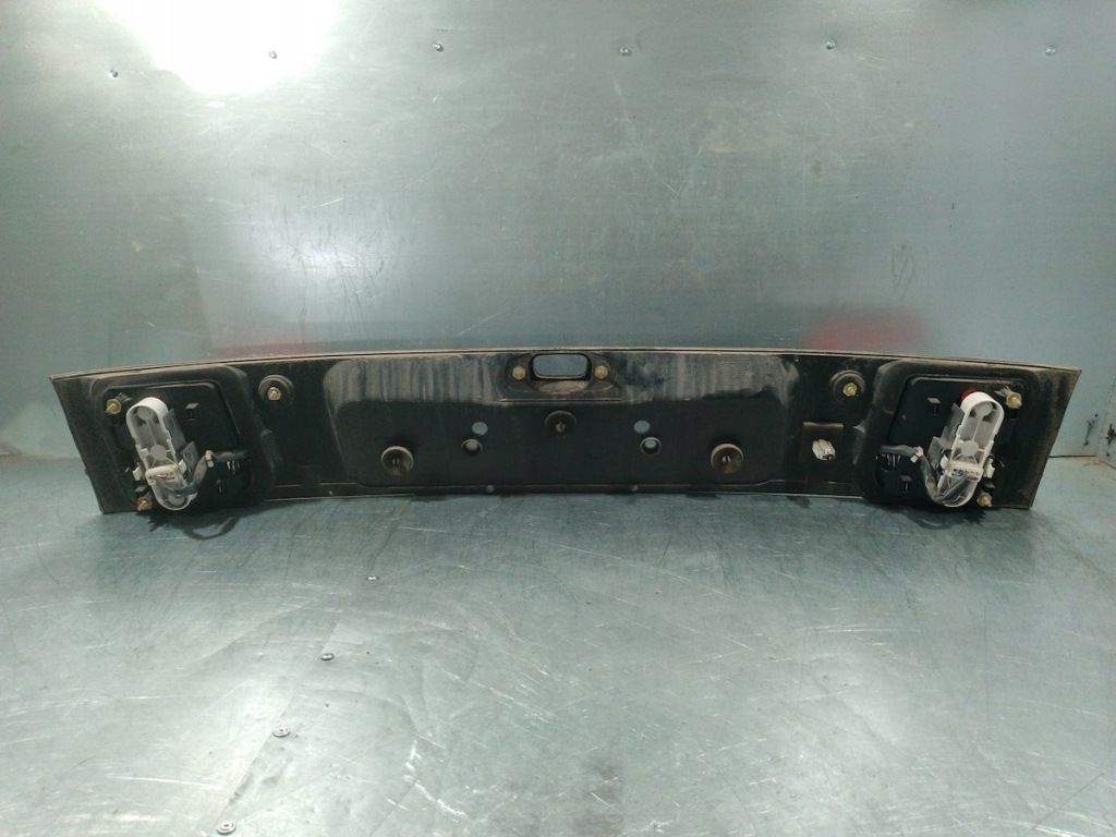 Накладка крышки volvo v40 95-04 285800 30887332 с Разборки