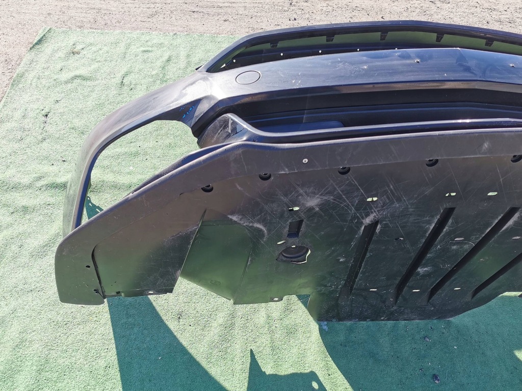 фото №11, Ford mustang vi gt 14- бампер перед передний накладка плита