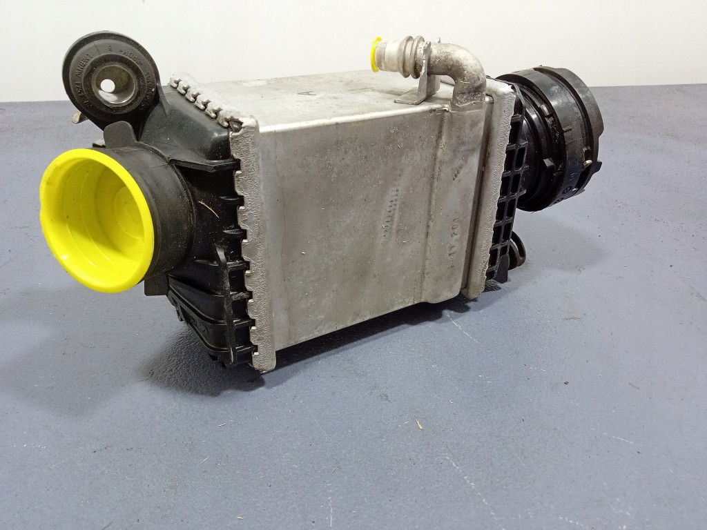 Bmw 5 g30 m550i 7 g11 g12 750i 4.4 n63 радиатор интеркулер 8619391 Недорого