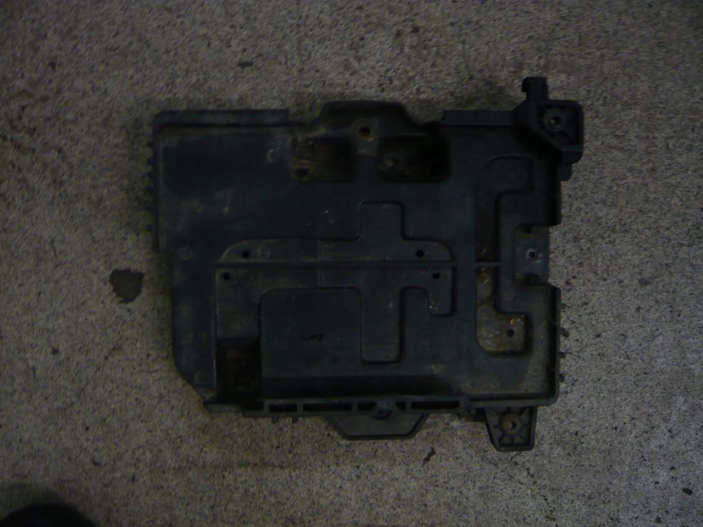 Купити Основа акумулятор hyundai i40 рестайлінг  37150-3z000