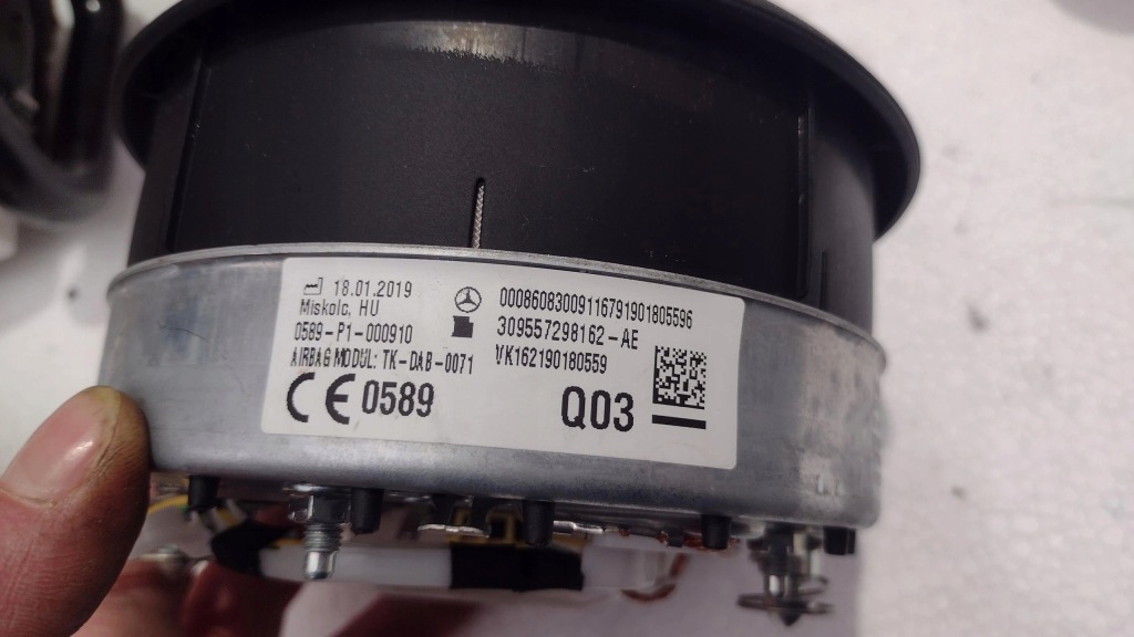 Mercedes c-klasa w205 купе рестайлинг  c43 amg ремень ремни подушка подушка безопасности красные Киев