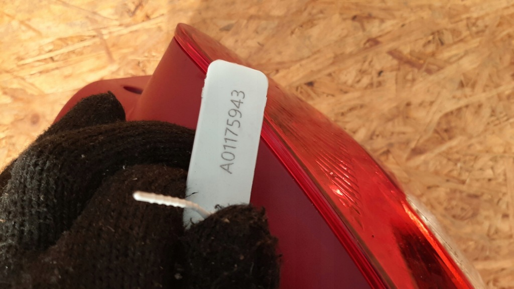 фото №11, Лампа левый задняя seat ibiza iv hb 6j4945095g