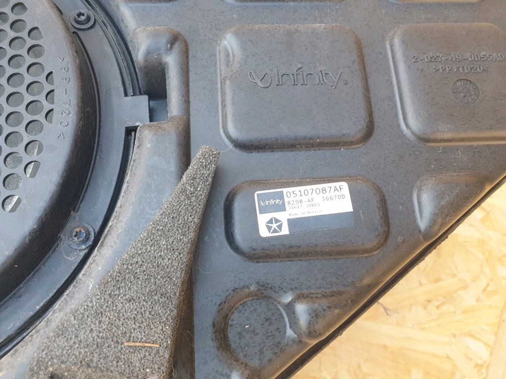 фото №6, Dodge grand caravan сабвуфер 05107087af