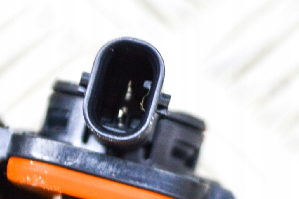 фото №5, Jaguar e-pace x540 2.0 d датчик удара с передний с правой стороны fk7214c