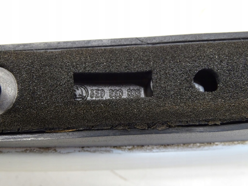 Рейлинги кровельные правый  левое  skoda octavia 3 универсал хром 5e9860033 с Разборки