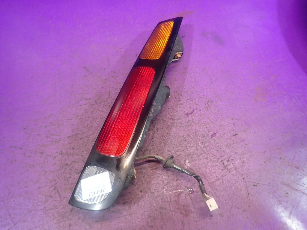 фото №1, Toyota corolla e11 kombi 95-01 лампа задня права