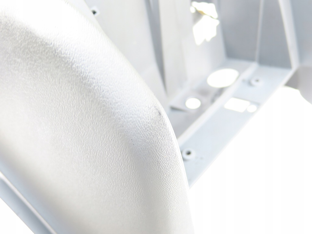 фото №10, Консоль середня з тримач na чашки od seata audi a3 8l przedlift 96-00