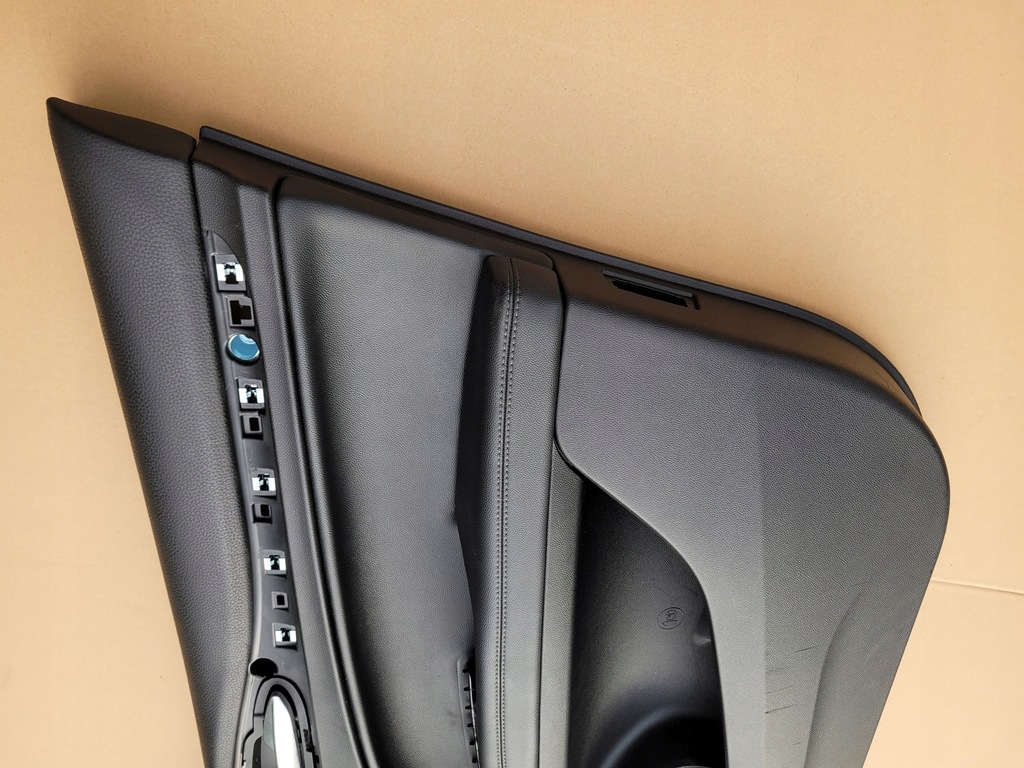 фото №6, Обшивка обивка дверь maserati quattroporte правая