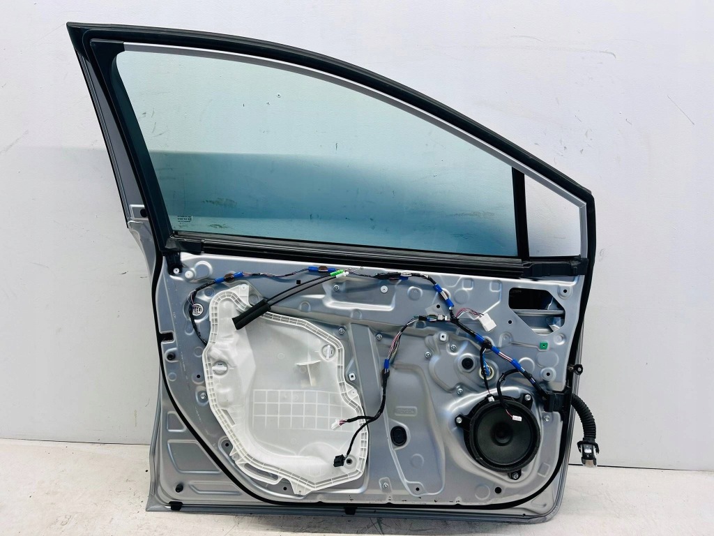 фото №11, Corolla e21 двері передні лівий перед повний 1l0 dołek