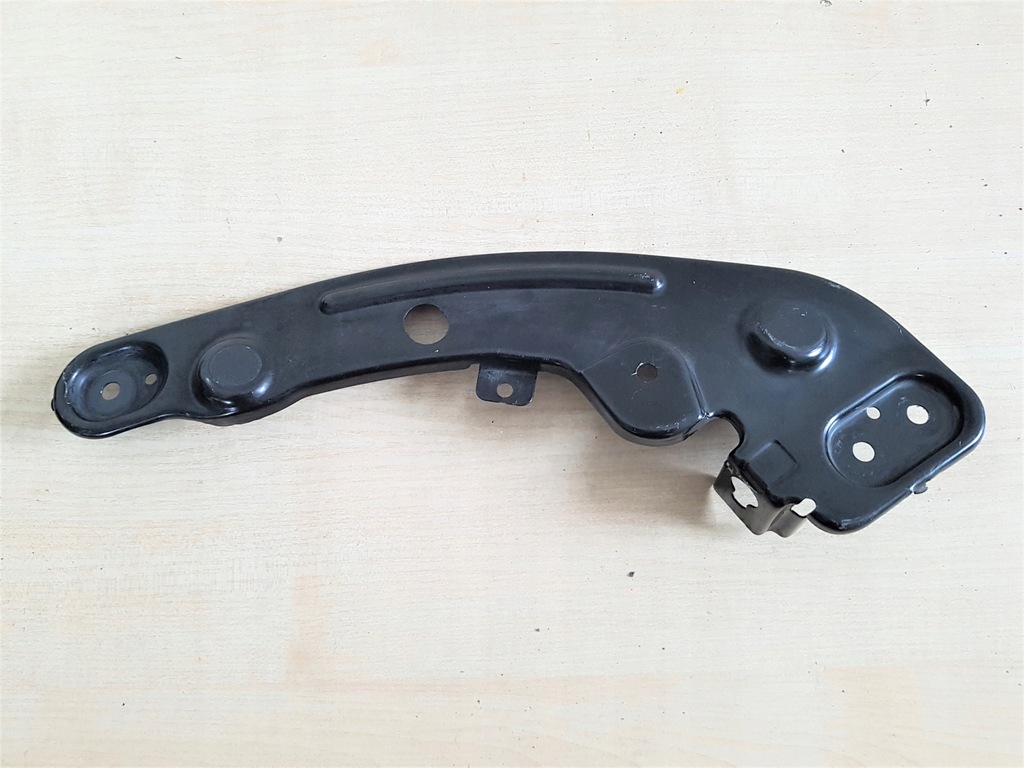 фото №1, Volkswagen оригинальный номер 2ga805931 кронштейн поперечина лампы