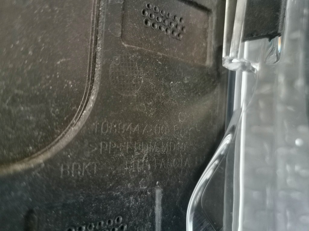 фото №11, Бампер перед tesla model 3 iii pdc drl