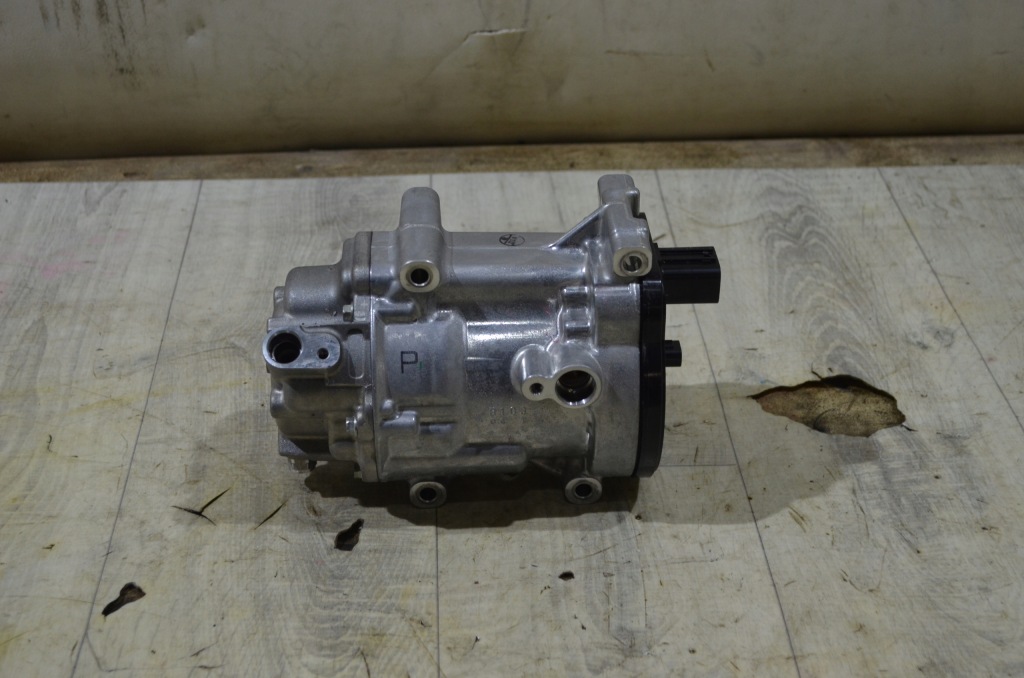 фото №1, Toyota chr c-hr 2,0h компрессор кондиционера компрессор