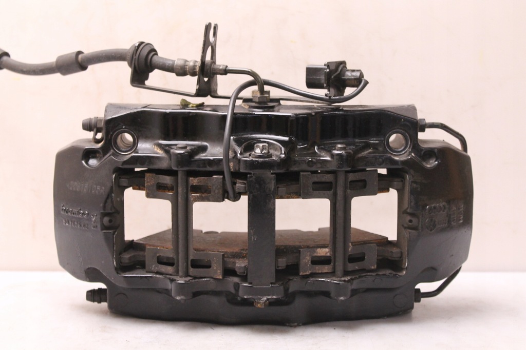 фото №5, Audi r8 420 06- суппорт тормозной левый перед