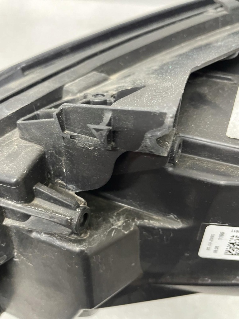 фото №10, Лампа renault clio v правая правый перед 260109379r