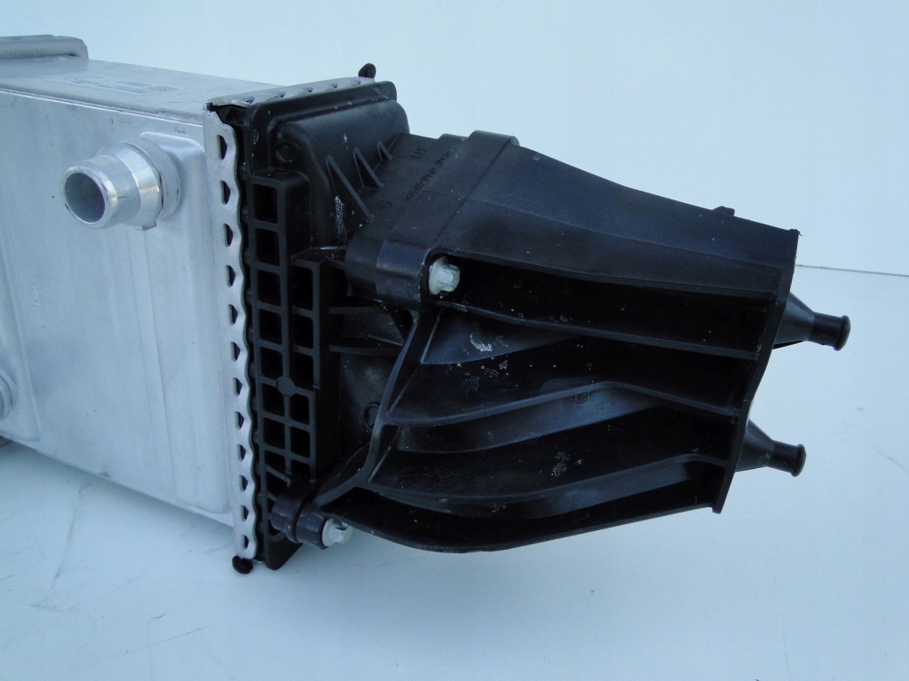 Mercedes интеркулер радиатор воздуха a1390909501 sl 232 43 amg Цена