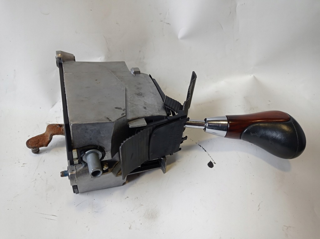 фото №8, Вибірник передач домкрат mercedes w220 2202670424