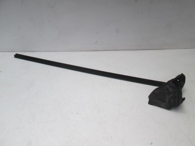 фото №4, Молдинг ущільнювач правий перед alfa romeo gt