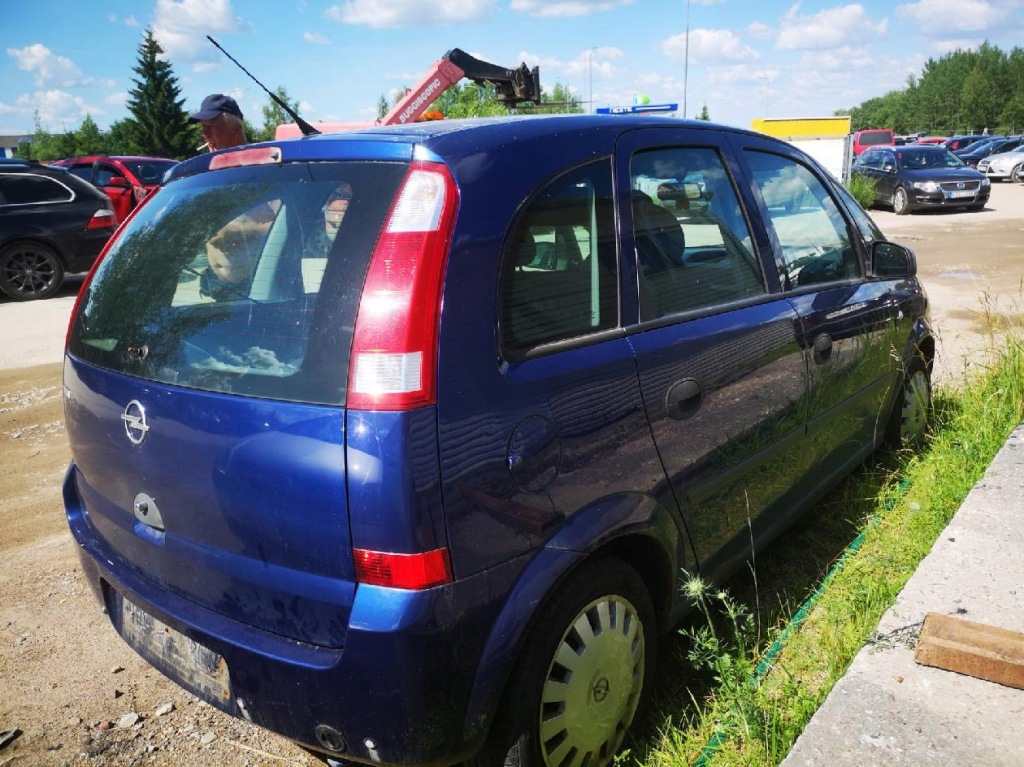 Купити Opel meriva коробка запобіжників 2005 1.6l 330518684 13111111, 5wk48664d
