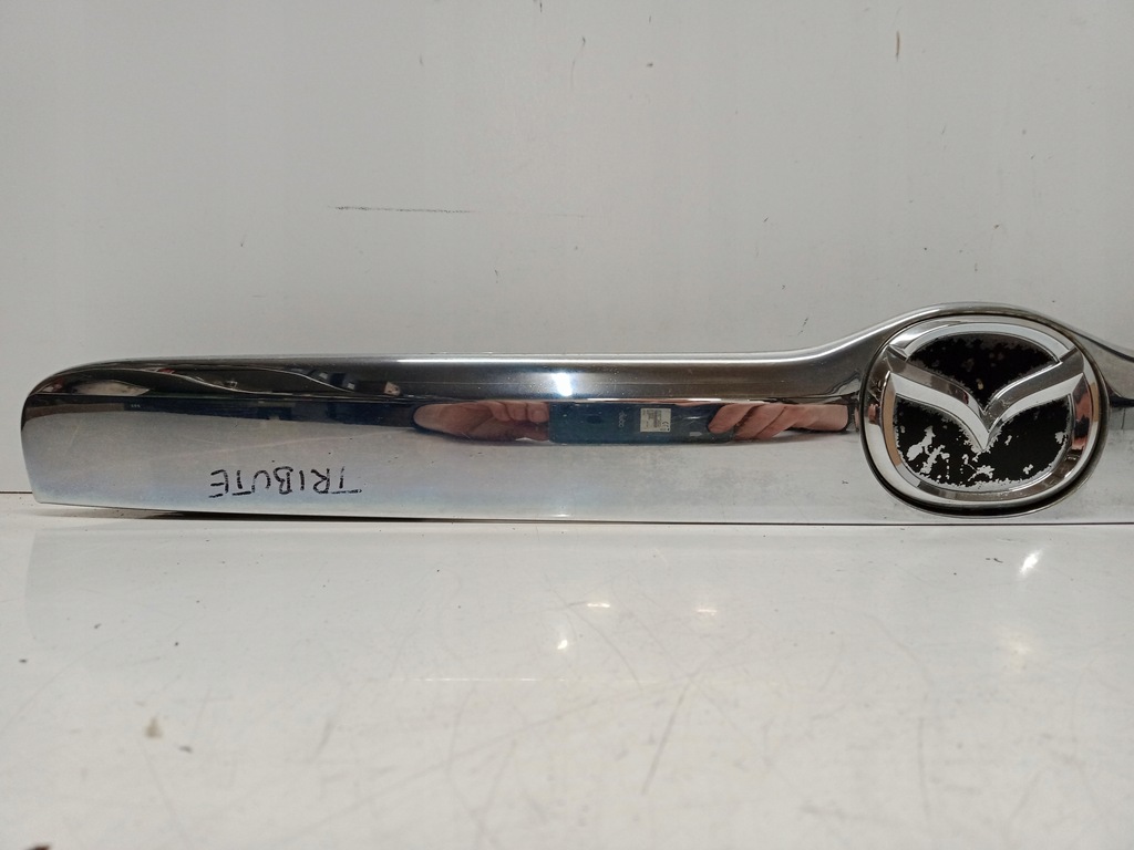 фото №10, Mazda tribute накладка молдинг хром с крышки задний