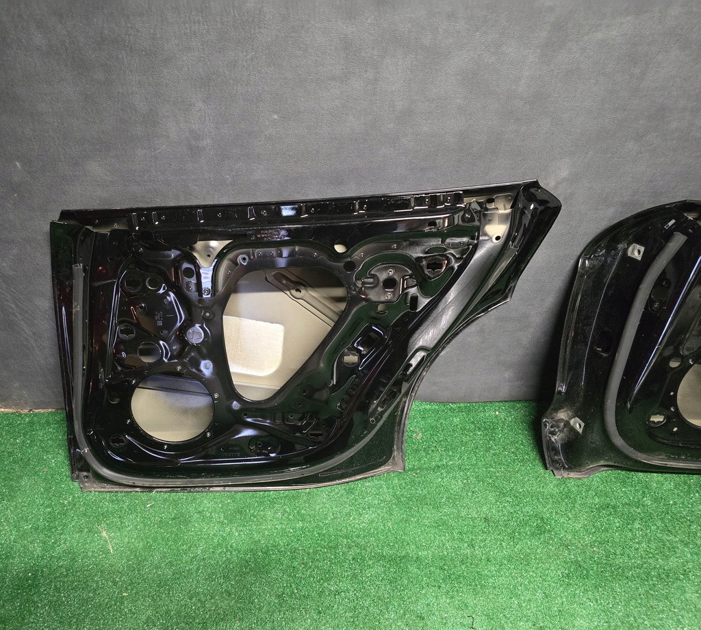 фото №6, Дверь правое задняя porsche taycan 9j1