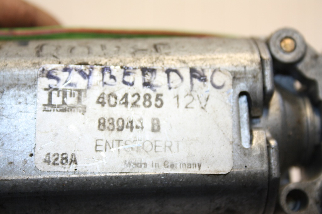 фото №3, Rover 400 моторчик люк