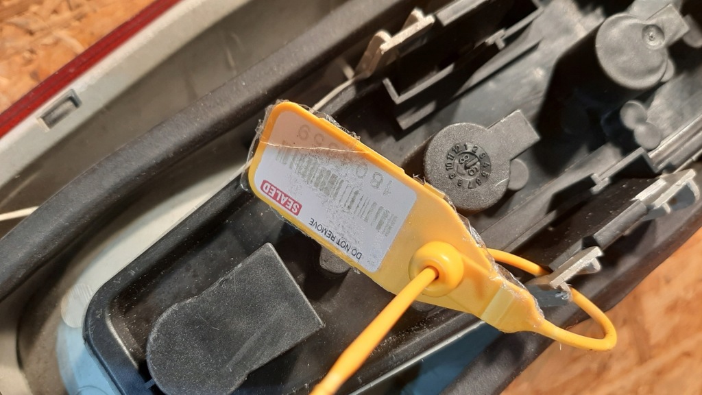 Купити Лампа лівий задній citroen jumpy 98- 1473013080