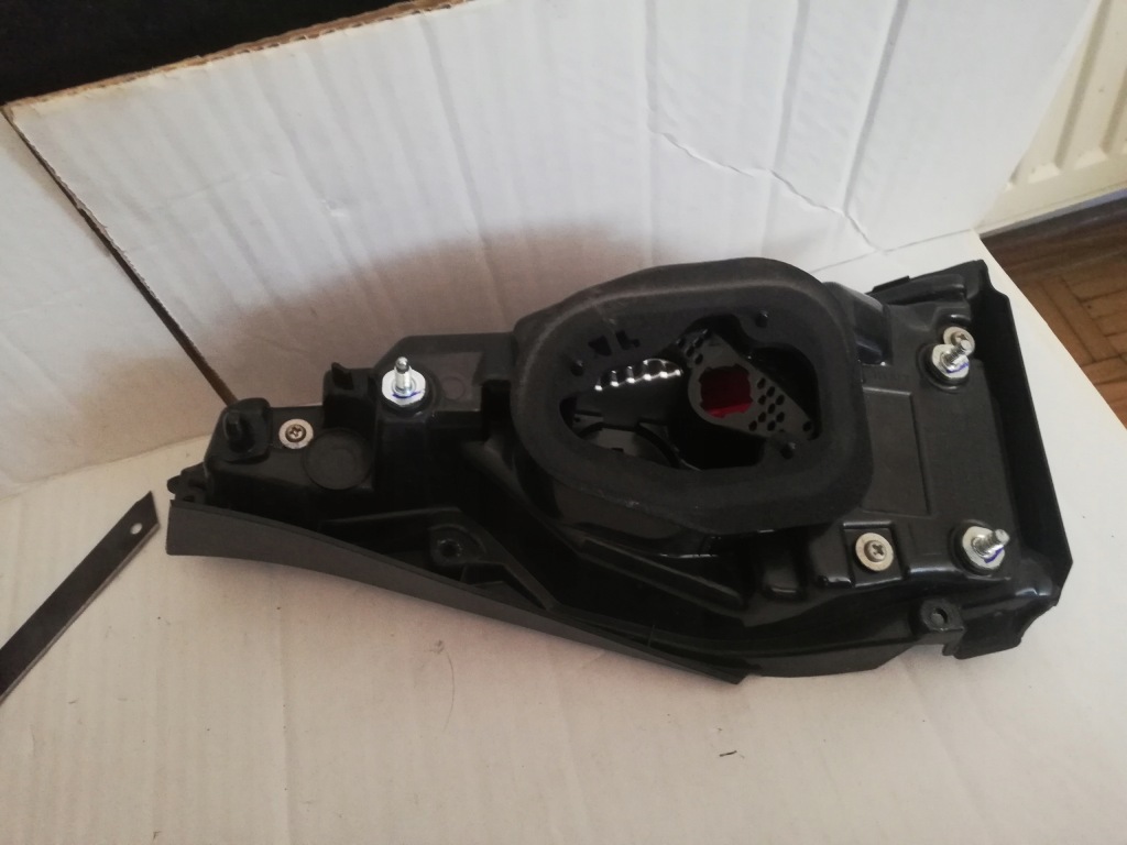 фото №6, Corolla xii e21 sedan лампа задня ліва w кришка led 2 l