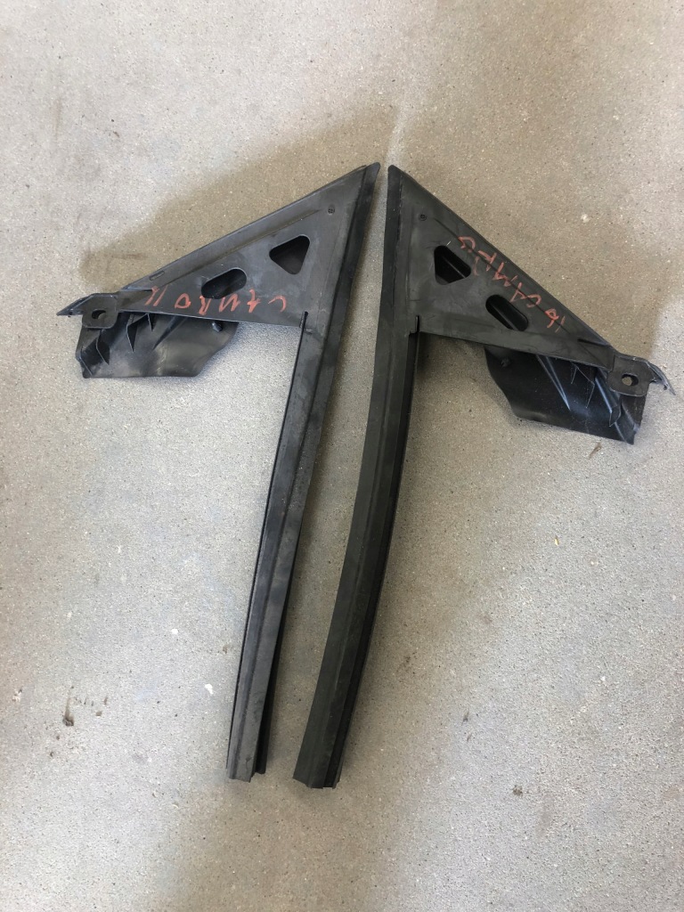 фото №1, Chevrolet camaro 2016 16+ прокладка дверь