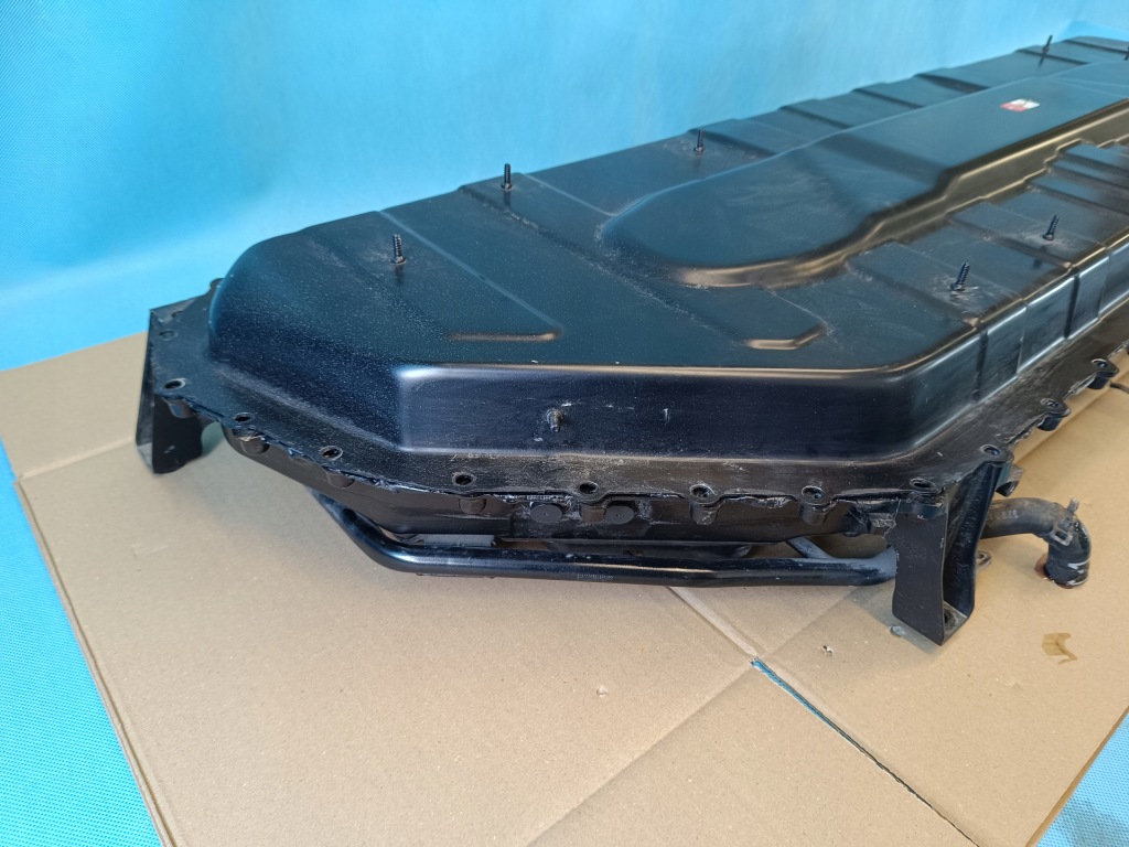 Купити Audi q8 etron 55 quattro 300kw 19r плита накладка підвіска акумулятора 4ke915470h