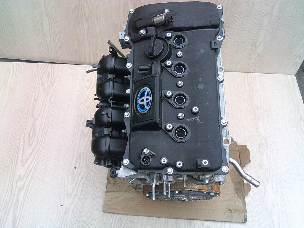 фото №9, Toyota c-hr prius iv 1.8 hybrid 2zr x2zr e22u tylko головка з клапанами