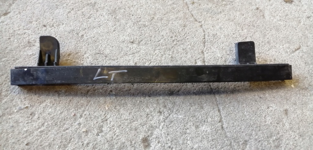 фото №1, Kia carnival ii 06-14 направляющая стекло левый задняя