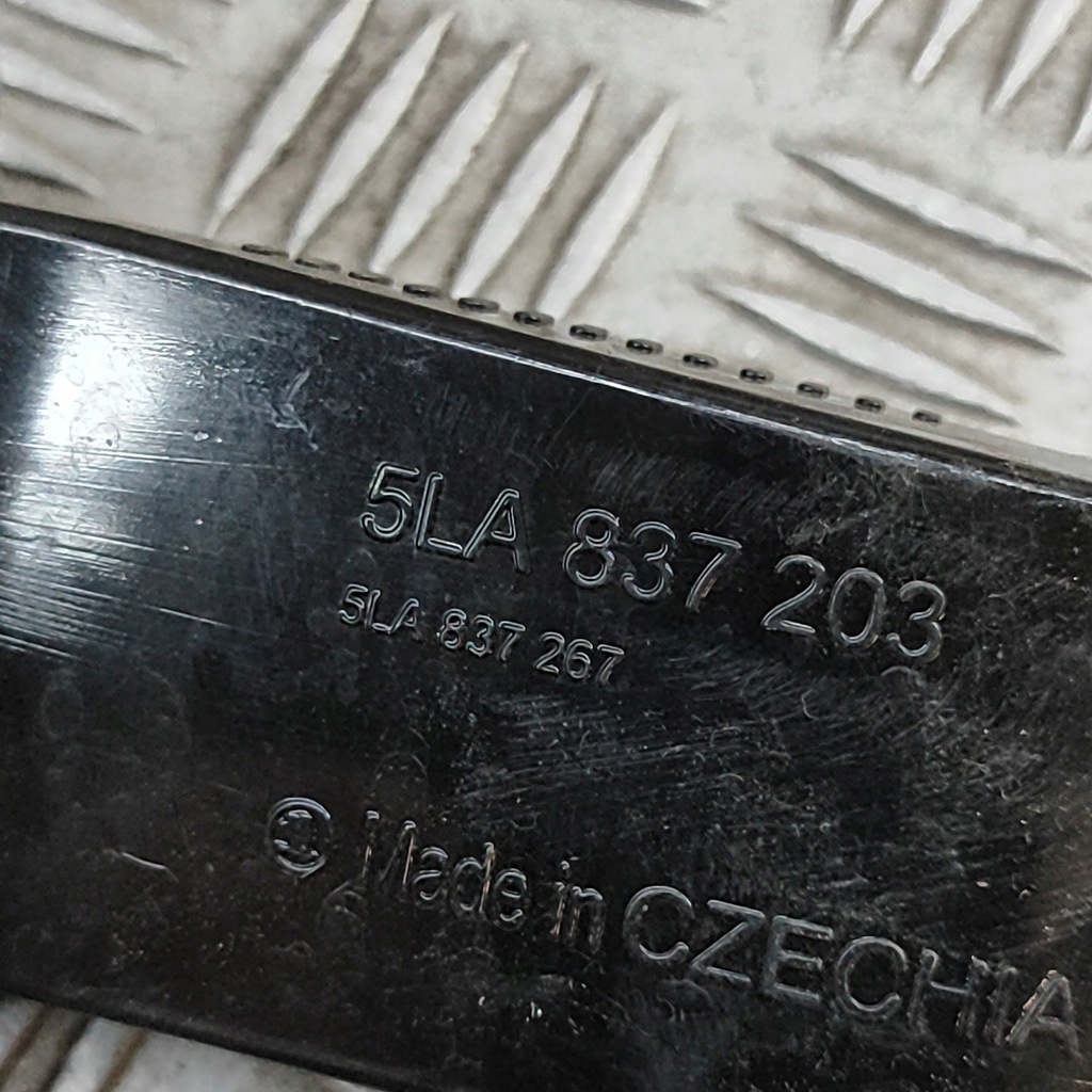 фото №7, Skoda enyaq iv 2021 правая сторона ограничитель дверь