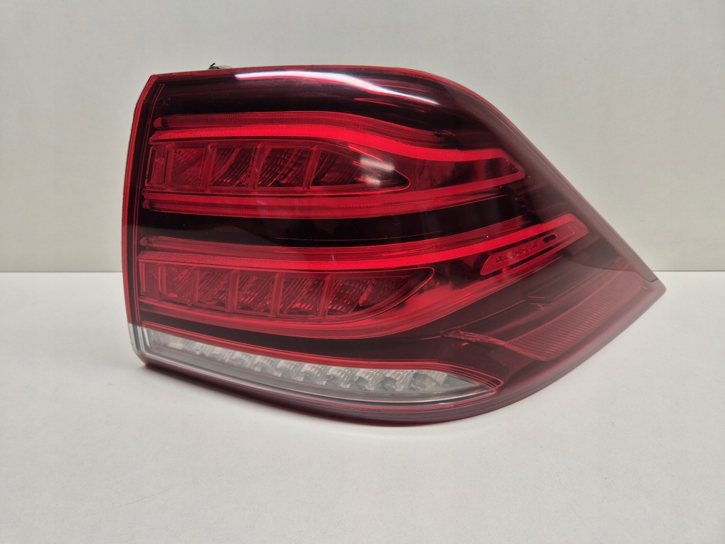 Купить Mercedes gle w166 suv лампа задняя правая led оригинал европа 15-19