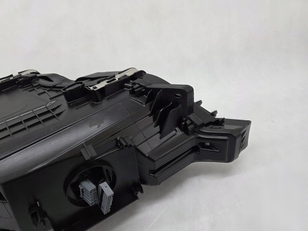 Volvo xc60 2 рестайлінг  фара перед передня правий full led європа 32404710 Доставка