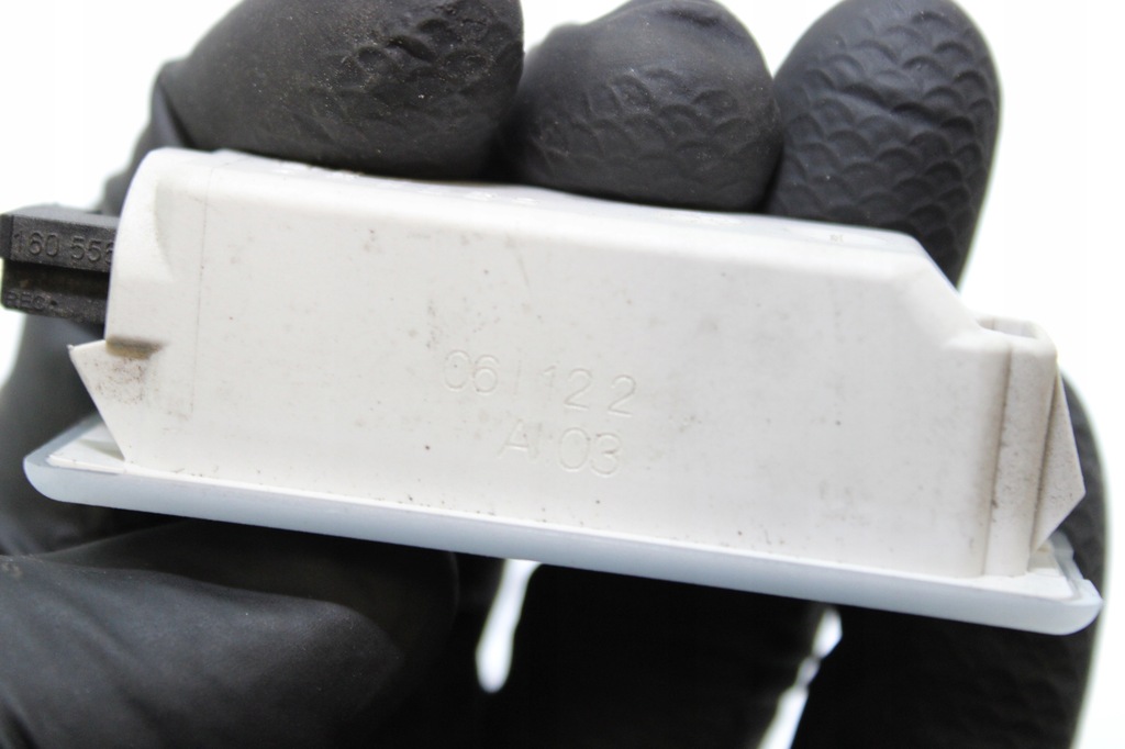 фото №7, Лампа освещение салона bmw 6972605 e60 e87 e90 f30 r56