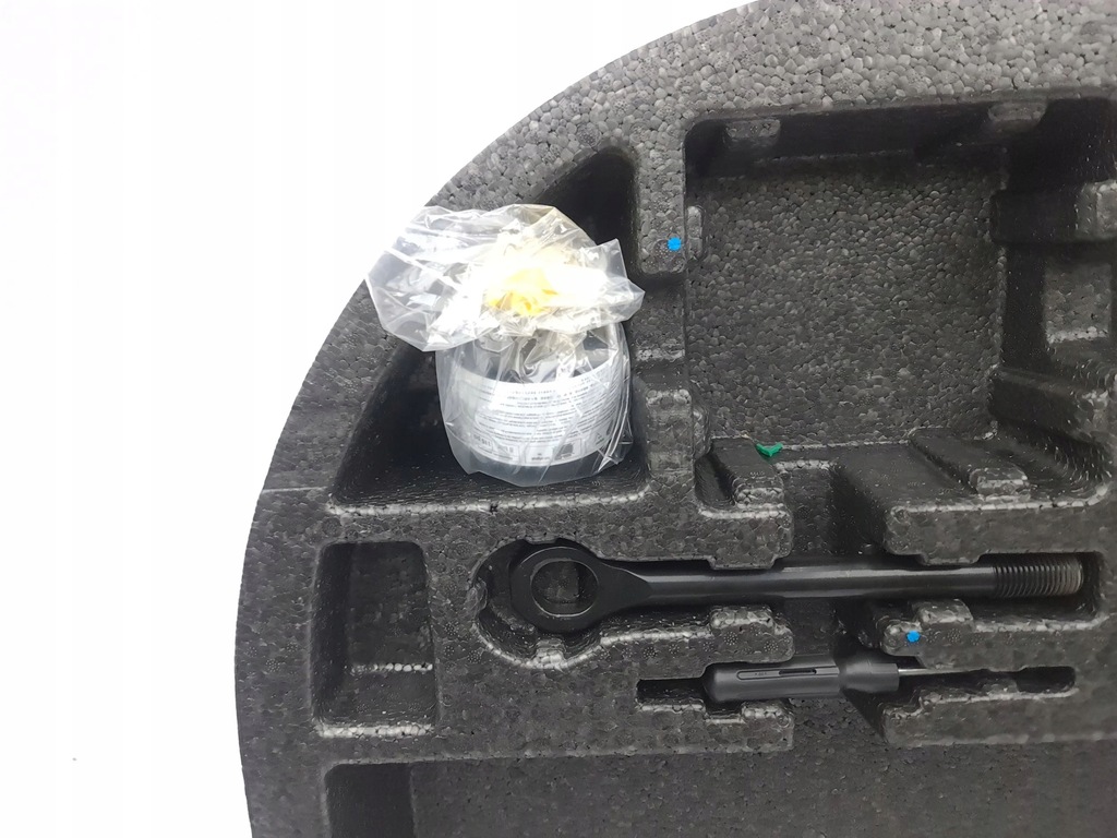 фото №11, Hyundai kona i 2020 бардачок багажника