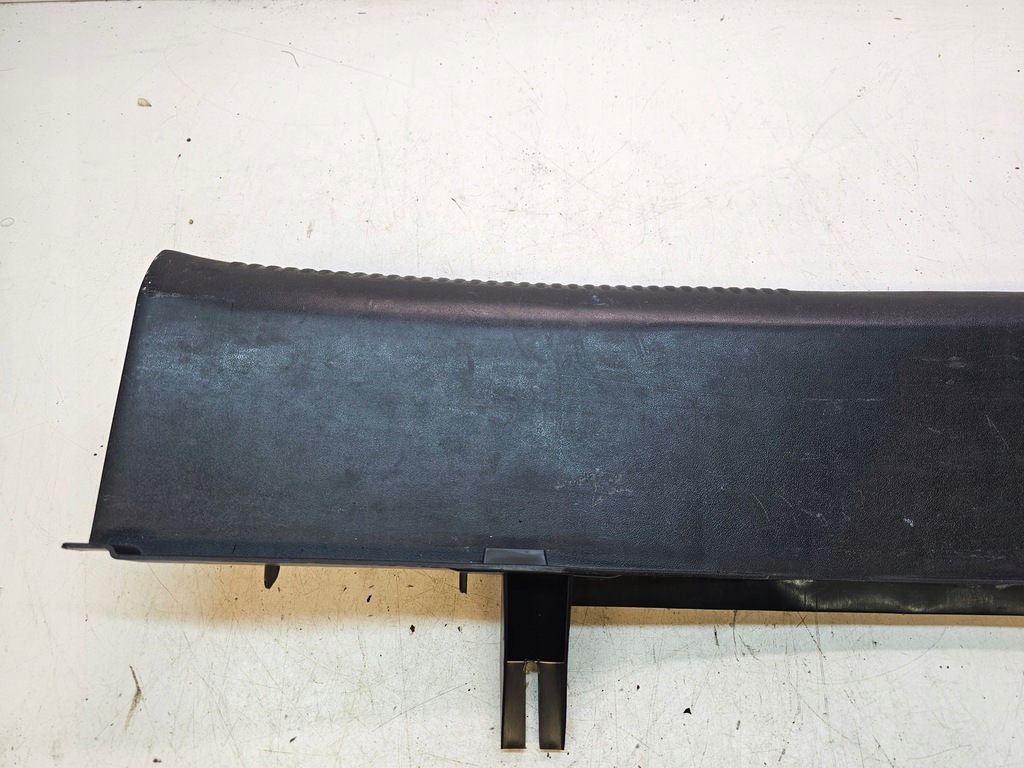 фото №5, Накладка поперечина задняя audi a5 8t coupe 8t0863471