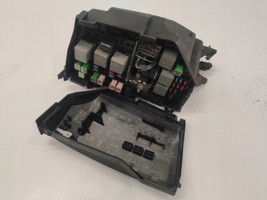 фото №1, Ford galaxy mk3 коробка предохранителей 1.8tdci