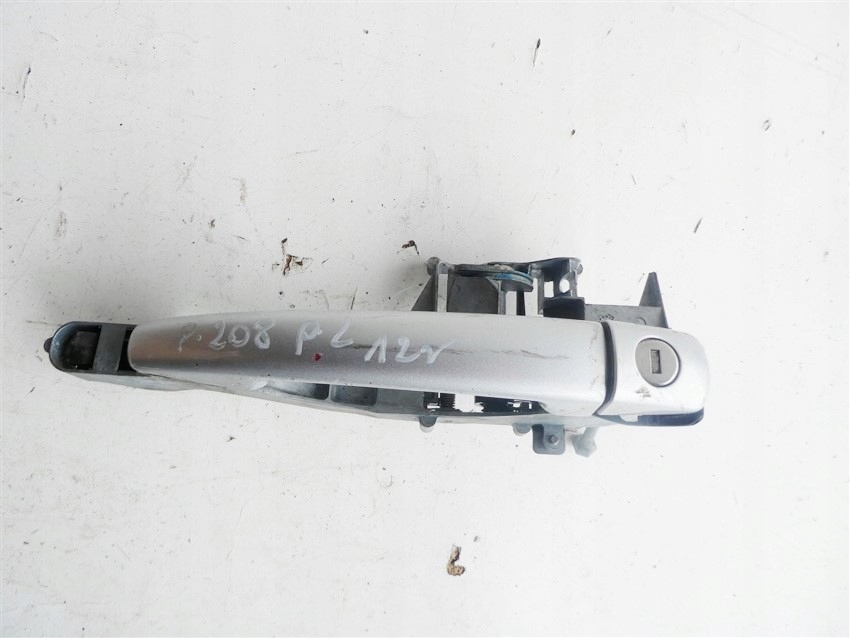 Купить Ручка передняя левая peugeot 208 1 12-19r ezr