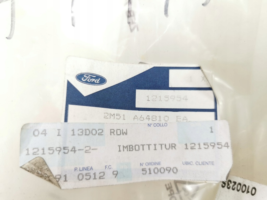 Купити Гумовий елемент спинка сидіння правий перед ford focus 1998-2005 cak оригінальний номер 1215954